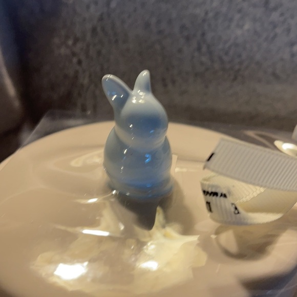 Rae Dunn Set of 2 Canisters “Treasures”&”Store” - Picture 4 of 7